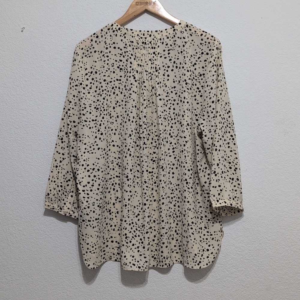NYDJ Not Your Daughter's Jeans Animal Print Blouse Neutral Size XL - Picture 6 of 12